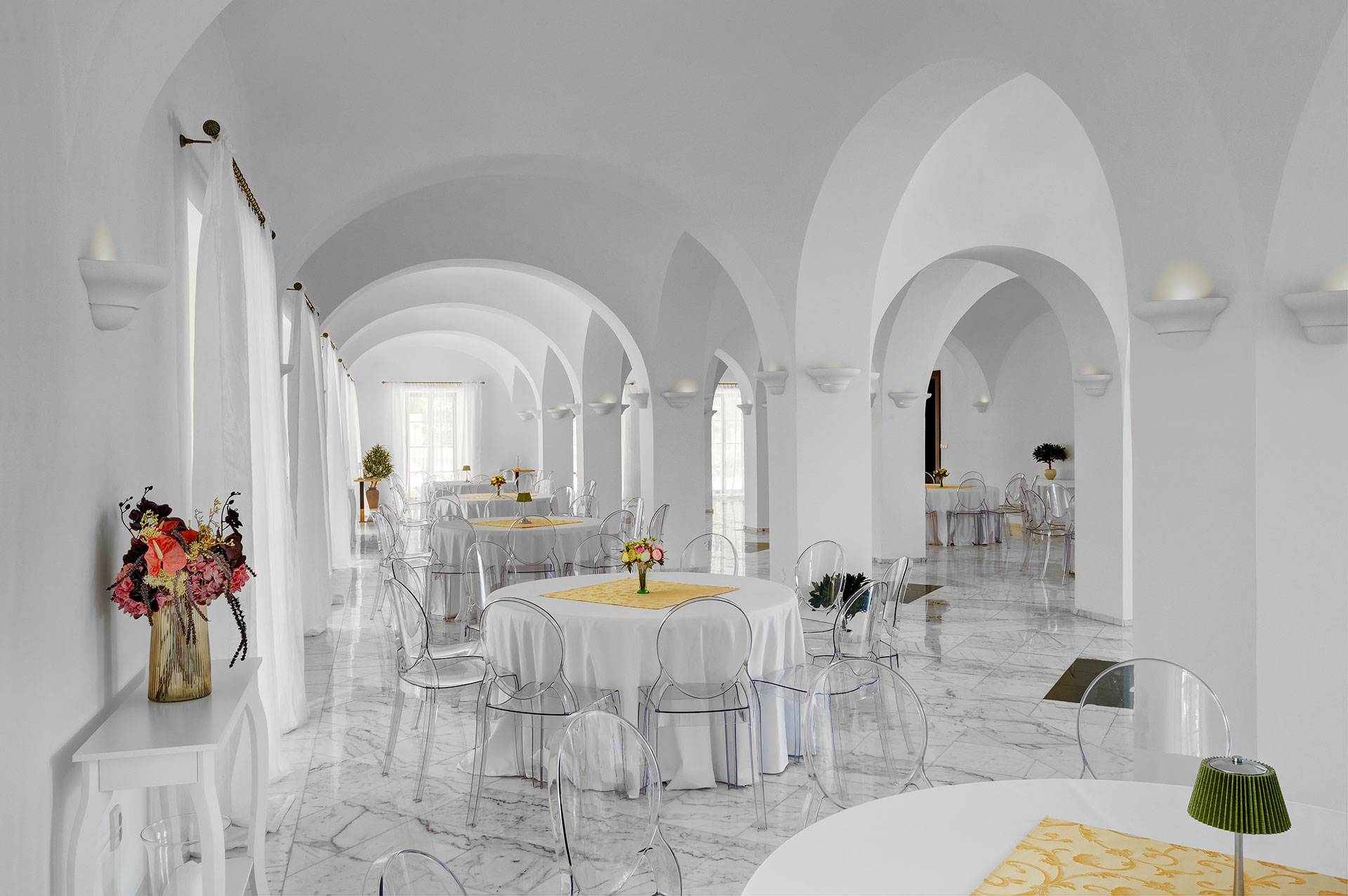 Zámecké prostory v areálu zámku Úmonín wedding venue - photo 14