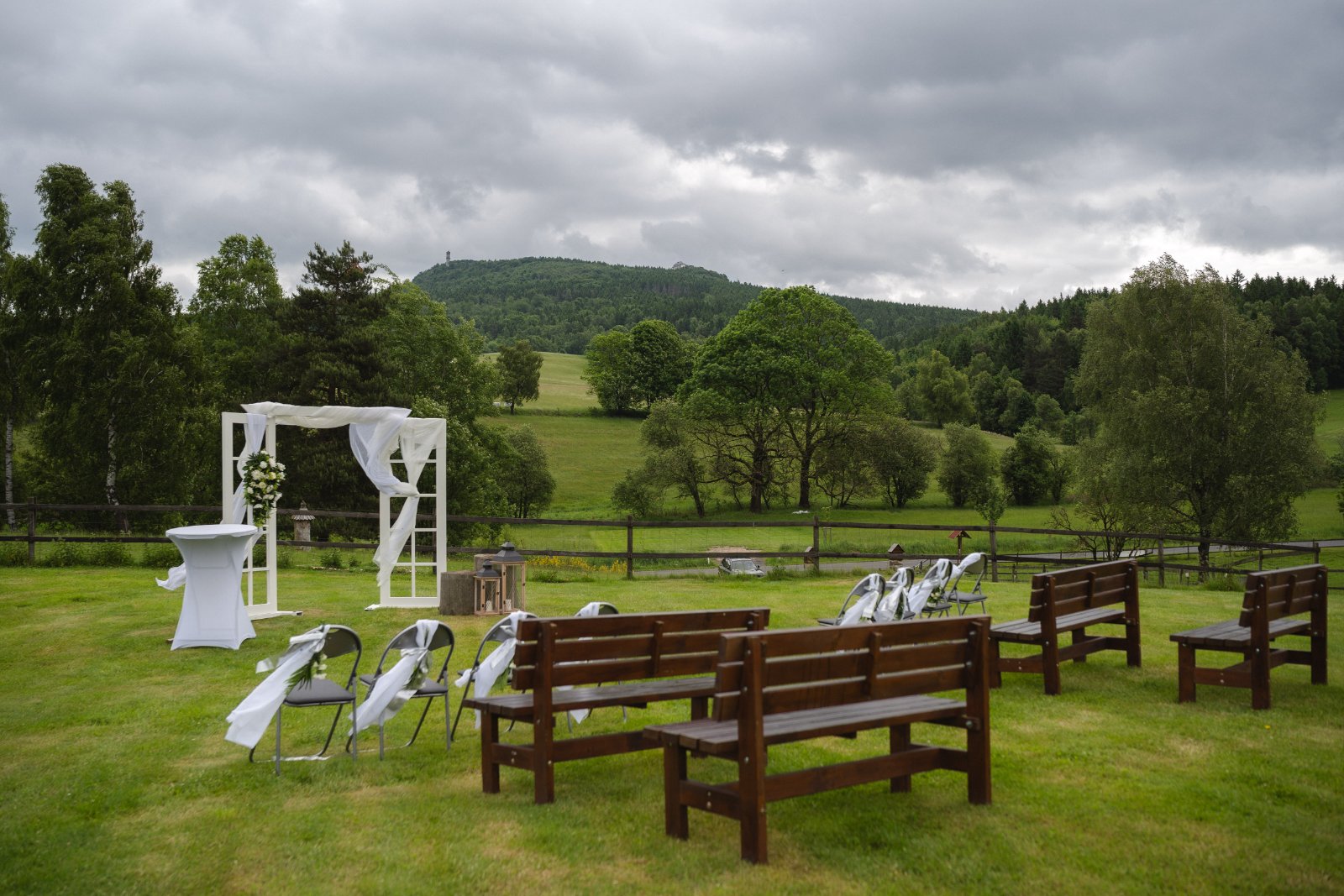 Resort Hvozd wedding venue - photo 3