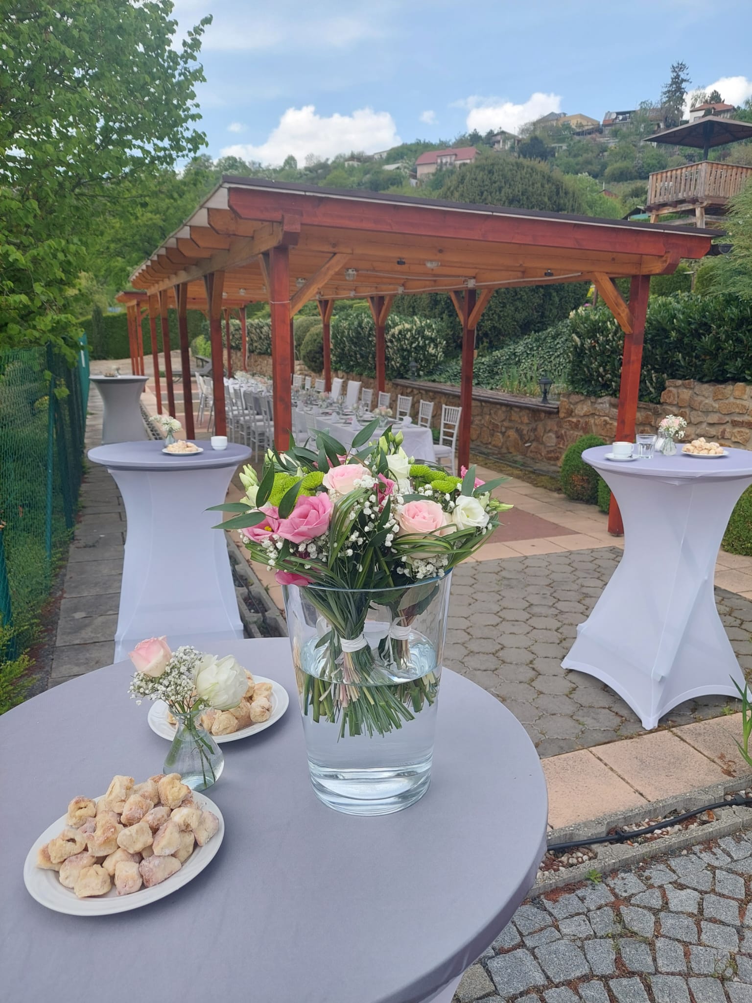 Restaurace Castle Residence wedding venue - photo 8
