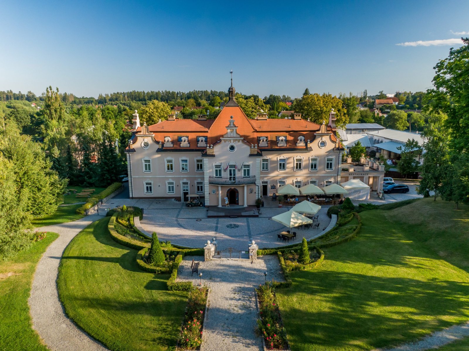 Hotel zámek BERCHTOLD wedding venue - photo 17